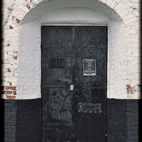 Buy canvas prints of  The old Leasowe Lighthouse doorway (Grunged) by Frank Irwin