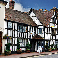 Buy canvas prints of Tudor House Museum, Upton-upon-Severn by Frank Irwin
