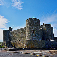 Buy canvas prints of Harlech castle by Frank Irwin