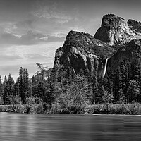 Buy canvas prints of Merced River Valley View by Gareth Burge Photography