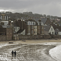 Buy canvas prints of Vintage Young Love at North Berwick by Sue Dudley