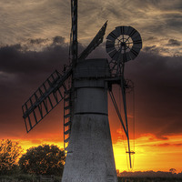 Buy canvas prints of Thurne Mill Sunset by Wendy Williams CPAGB