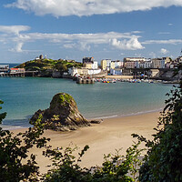 Buy canvas prints of Tenby North beach by Wendy Williams CPAGB