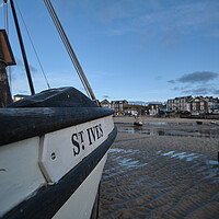 Buy canvas prints of St Ives Harbour, Cornwall by Dan Ward
