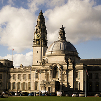 Buy canvas prints of Cardiff City Hall by Richard Parry