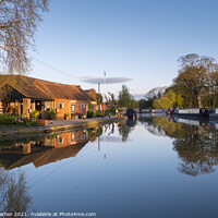 Buy canvas prints of Thrupp canal basin on the Oxford Canal Oxfordshire by Chris Warren