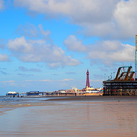 Buy canvas prints of Central Pier by Victor Burnside