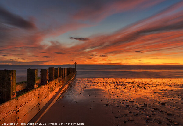 Sunrise At Aberdeen Beach Picture Board by Mike Stephen
