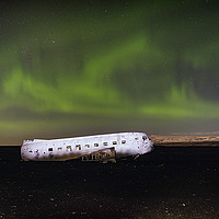 Buy canvas prints of DC3 Aurora by Kevin Ainslie