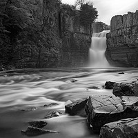 Buy canvas prints of High force at full force by Kevin Ainslie