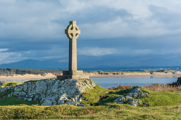 Celtic Cross on Llanddwyn Island, Anglesey Picture Board by Keith Douglas