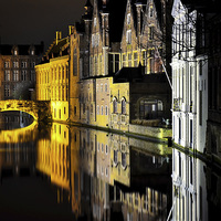 Buy canvas prints of Beautiful Brugge canals  by Lorraine Paterson