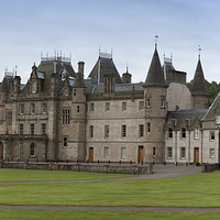 Buy canvas prints of Majestic Callendar House by Tommy Dickson