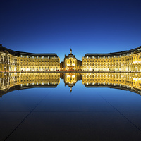 Buy canvas prints of Bordeaux - Le Miroir d'eau by Daugirdas Racys