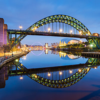 Buy canvas prints of Tyne bridge in the evening, Newcastle-Upon-Tyne by Daugirdas Racys