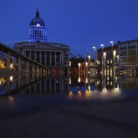 Buy canvas prints of nottingham council house at night by mark lindsay