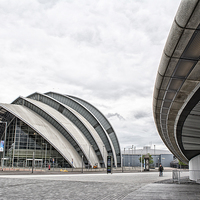 Buy canvas prints of Glasgow Clyde Auditorium & SSE Hydro by Robert Kelly
