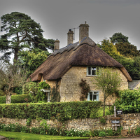 Buy canvas prints of Cottage in Chipping Camden by Andy Huntley