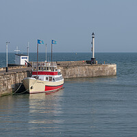 Buy canvas prints of Bridlington harbour entrance by Alan Tunnicliffe