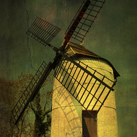 Buy canvas prints of Majestic Ashton Windmill by Alan Tunnicliffe