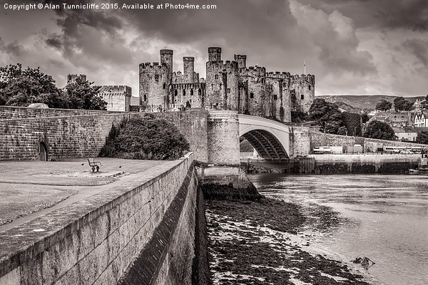  Conwy Castle Picture Board by Alan Tunnicliffe