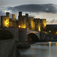 Buy canvas prints of  Conwy castle by Alan Tunnicliffe