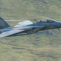 Buy canvas prints of USAF f15 by Alan Tunnicliffe