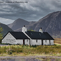 Buy canvas prints of Blackrock cottage Glencoe by Alan Tunnicliffe