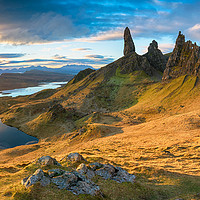 Buy canvas prints of Stunning sunrise over the Old Man of Storr  by Helen Hotson