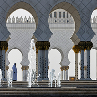 Buy canvas prints of Sheikh Zayed Mosque, Abu Dhabi by Andreas Klatt