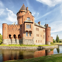 Buy canvas prints of Hjularod Slott by Antony McAulay