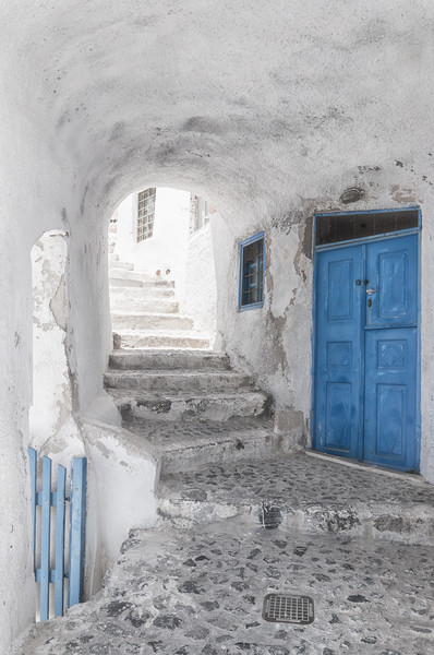 Narrow Alley and stairway on Santorini Picture Board by Antony McAulay