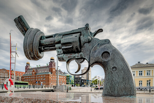 Malmo Knotted Gun Picture Board by Antony McAulay