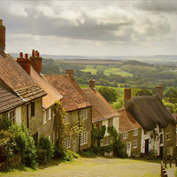 Buy canvas prints of Gold Hill Shaftesbury by Harry Hadders