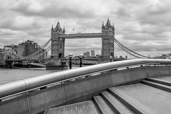 Tower Bridge in black and white Picture Board by Jason Wells