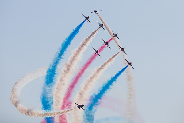 Red Arrows performing the Tornado Picture Board by Jason Wells