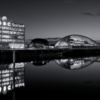 Buy canvas prints of Glasgow science centre by Stephen Taylor