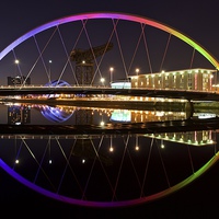 Buy canvas prints of The Squinty Bridge, Glasgow by Stephen Taylor