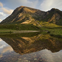 Buy canvas prints of  Summer reflections of Buachaille Etive Mor by Stephen Taylor
