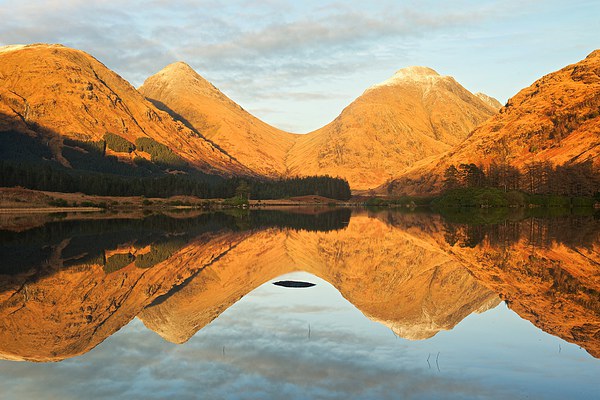Lochan Urr reflections Picture Board by Stephen Taylor