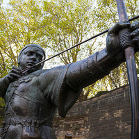 Buy canvas prints of Robin Hood Statue, Nottingham by Stephanie Webb