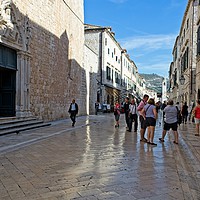 Buy canvas prints of Dubrovnik old town Stradum by tom downing