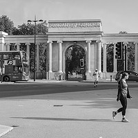 Buy canvas prints of hyde park corner early Sunday morning by mike cooper
