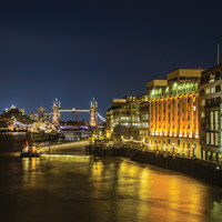 Buy canvas prints of London Bridge Hospital by Ian Danbury
