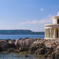 Buy canvas prints of Kef Lighthouse by Ian Danbury