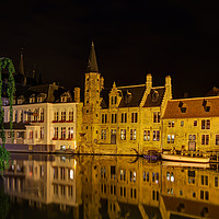 Buy canvas prints of Brugge Canal by Ian Danbury
