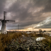 Buy canvas prints of  Before The Storm  by Simon Gray