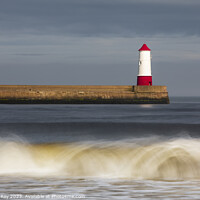 Buy canvas prints of Incoming Wave (Berwick-upon-Tweed) by Andrew Ray