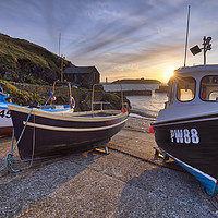 Buy canvas prints of Towards the setting sun (Mullion by Andrew Ray