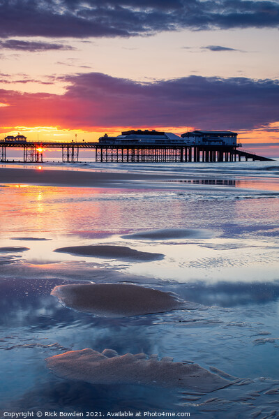 Cromer Islands Picture Board by Rick Bowden
